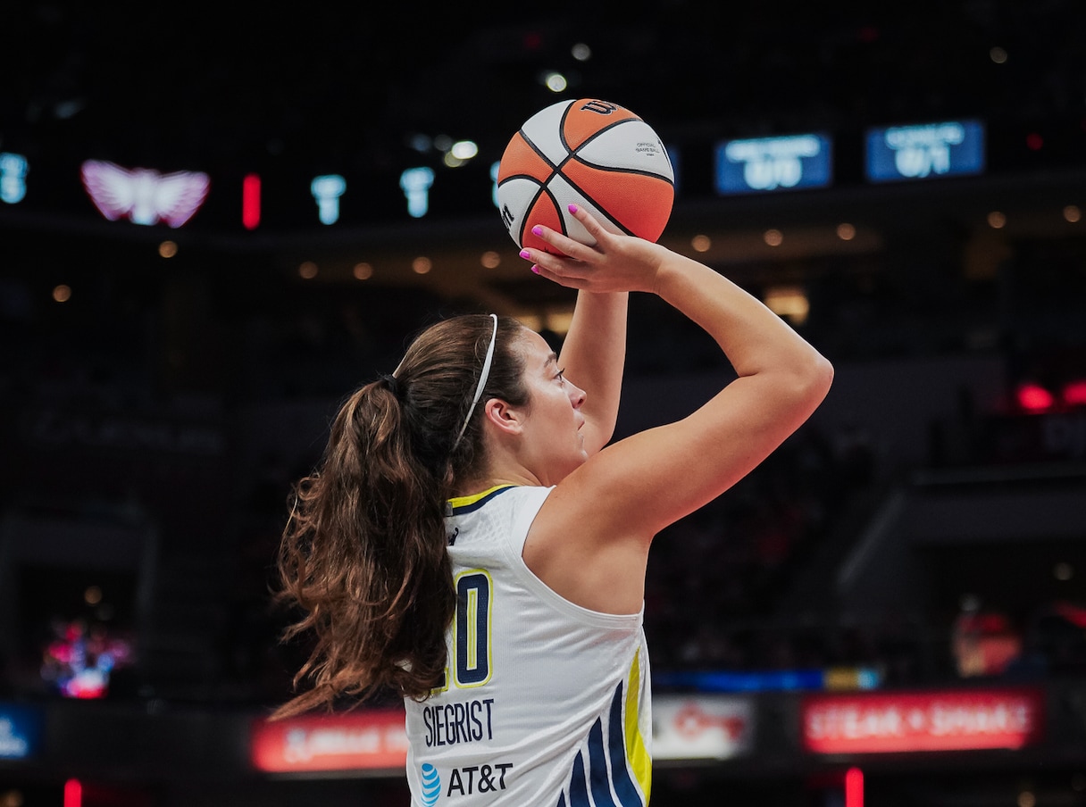 Wings Fall At Aces 106-87